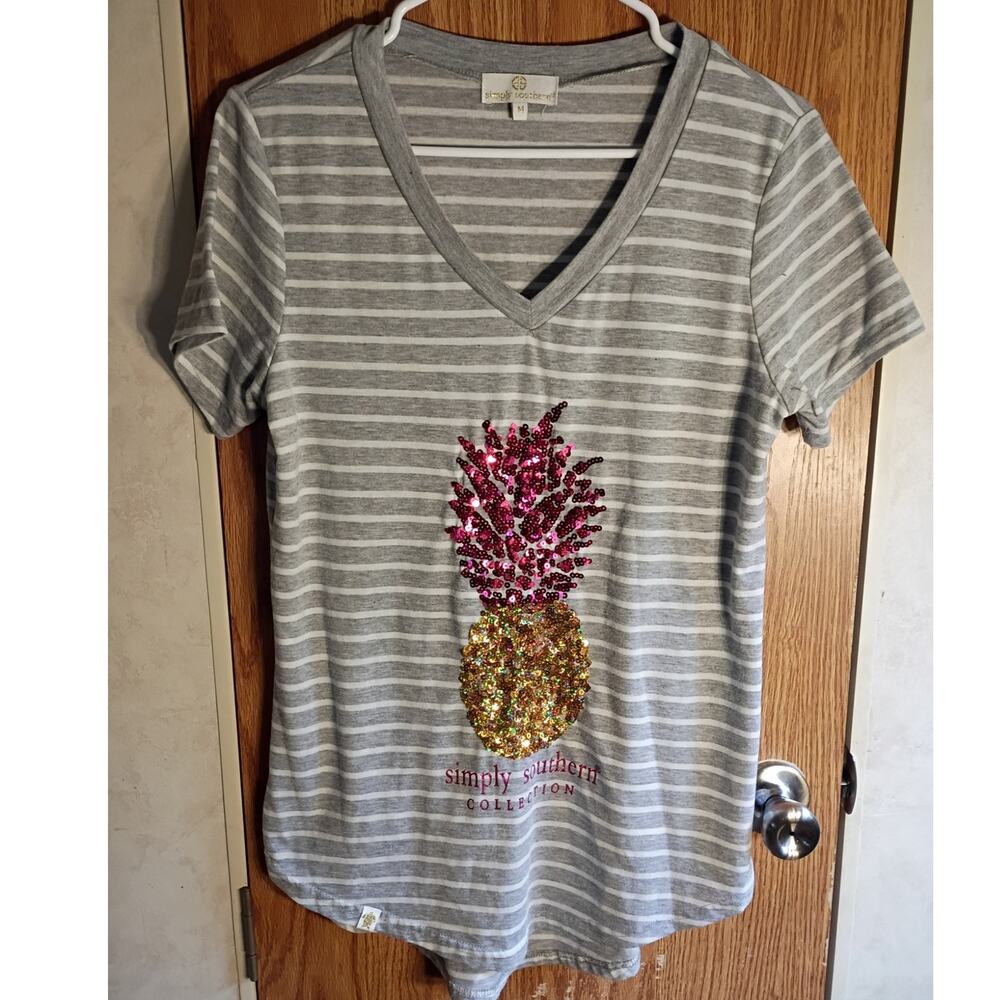 Simply Southern Sequin Pineapple Tee Medium Coastal Beach Vacation Top Tropical